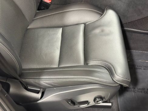 Used 2018 Volvo XC60 T8 Inscription w/ Luxury Seat Package image 51