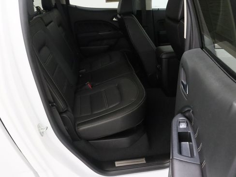 Used 2022 GMC Canyon Denali RWD image 34