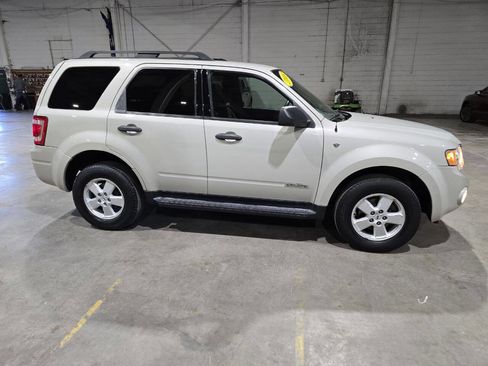 Used 2008 Ford Escape XLT image 16