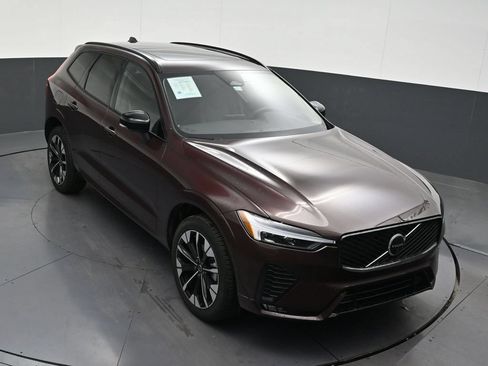 Used 2026 Volvo XC60 B5 Plus AWD/4WD image 21