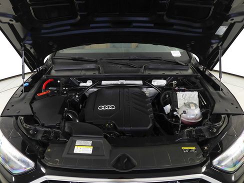 Used 2023 Audi Q5 2.0T Premium w/ Convenience Package image 6