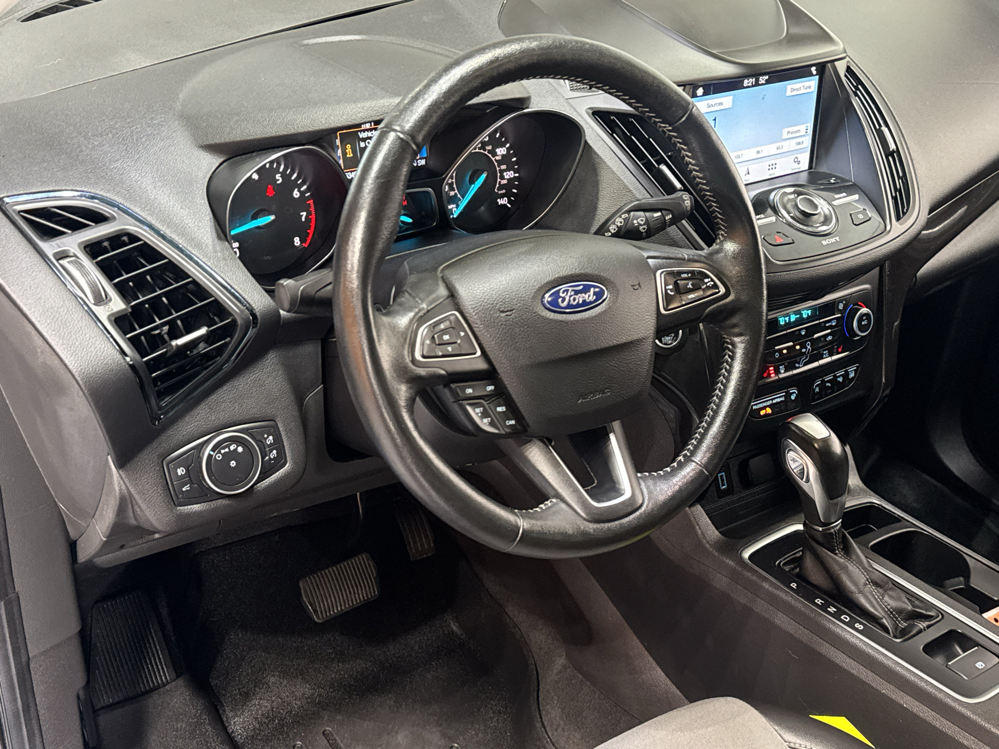 Used 2019 Ford Escape Titanium AWD/4WD image 15