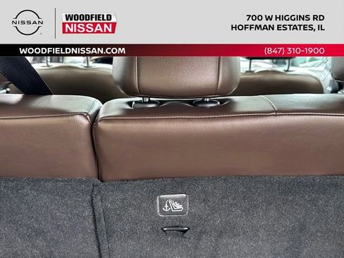 Used 2016 Nissan Murano Platinum w/ Platinum Technology Package AWD/4WD image 18