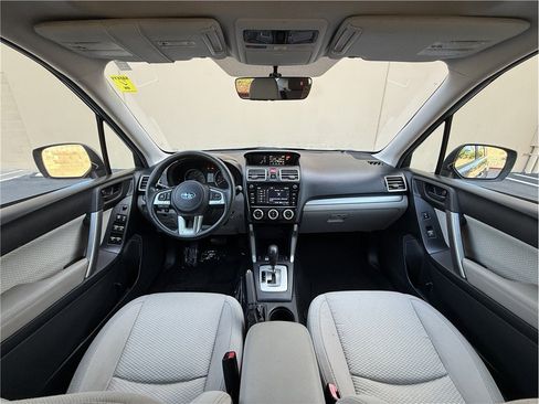 Used 2017 Subaru Forester 2.5i Premium w/ All-Weather Package AWD/4WD image 8
