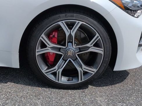 Used 2021 Kia Stinger GT1 RWD image 11