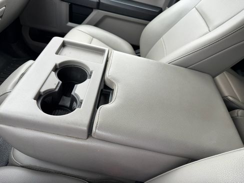 Used 2022 Ford F350 XL w/ Power Equipment Group image 29