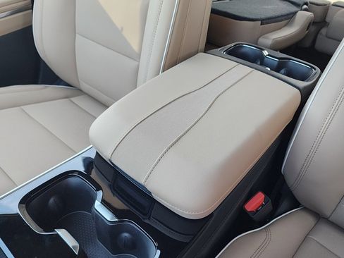 New 2026 Buick Enclave Preferred image 32