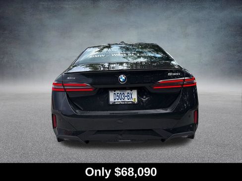 Used 2027 BMW 530i xDrive w/ M Sport Package AWD/4WD image 4