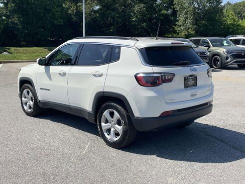 Used 2018 Jeep Compass Latitude FWD image 5