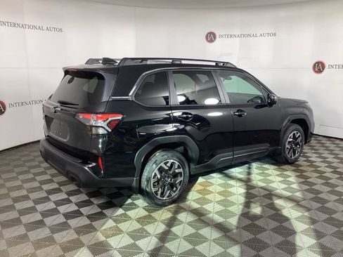 Used 2026 Subaru Forester Premium AWD/4WD image 4