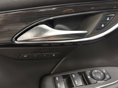 Used 2021 Buick Envision Essence w/ Technology Package I AWD/4WD image 25