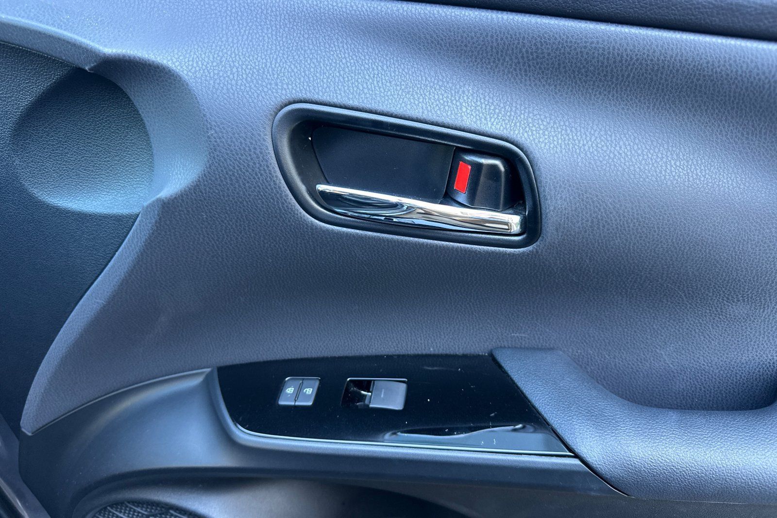 Used 2019 Toyota Prius XLE FWD image 21