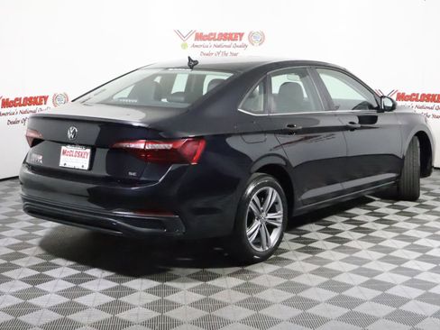 Used 2024 Volkswagen Jetta SE image 7