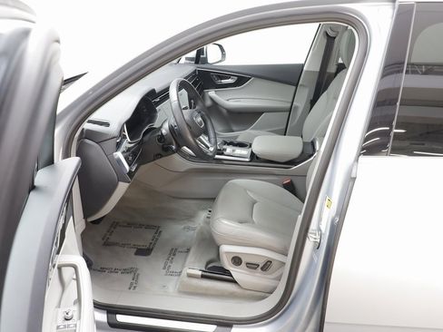 Used 2023 Audi Q7 3.0T Prestige image 6