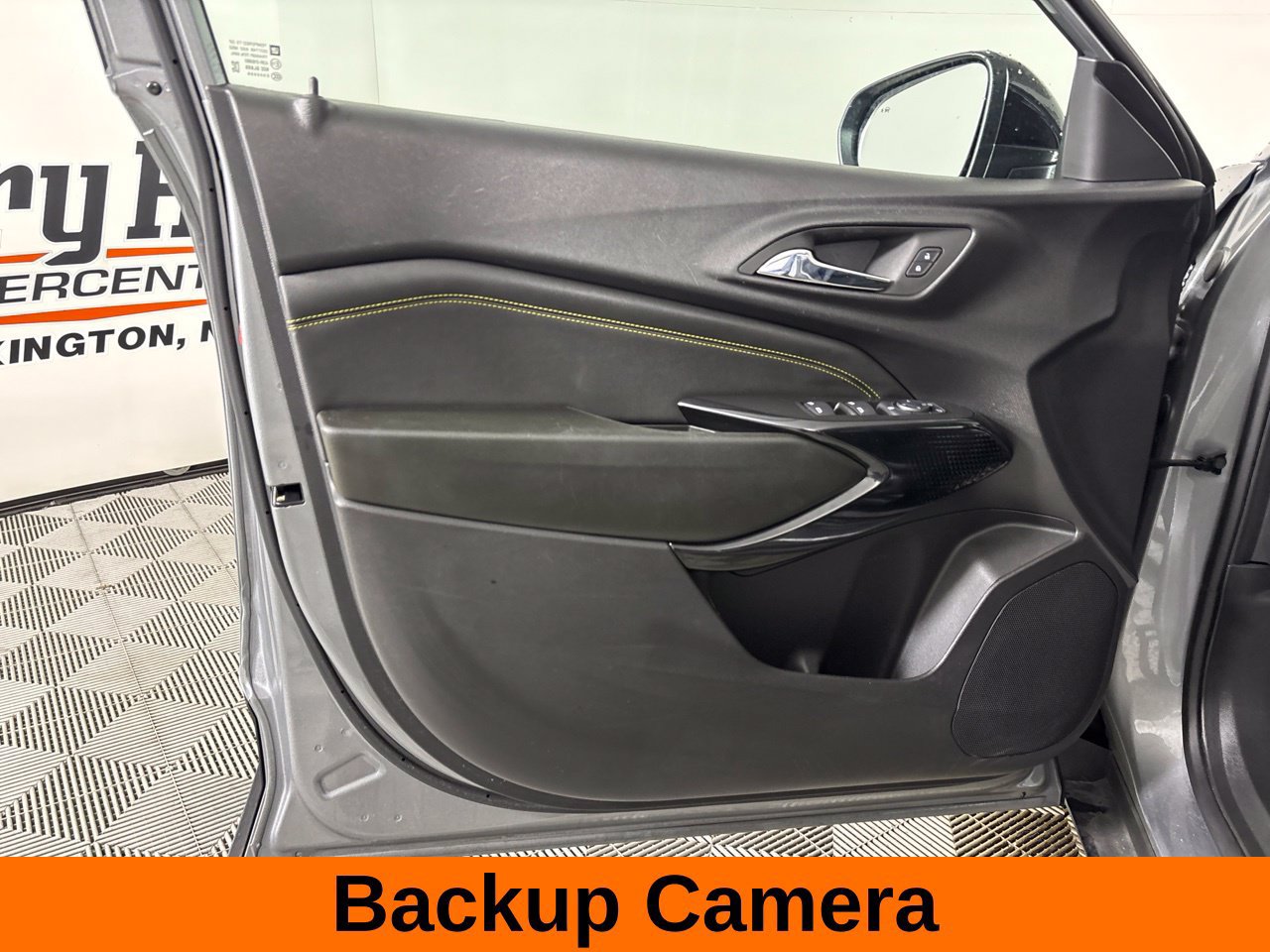 Used 2026 Chevrolet Trax ACTIV w/ Sunroof Package FWD image 10