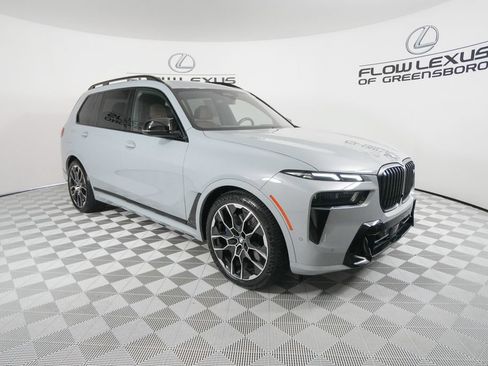 Used 2024 BMW X7 M60i w/ Executive Package AWD/4WD image 3