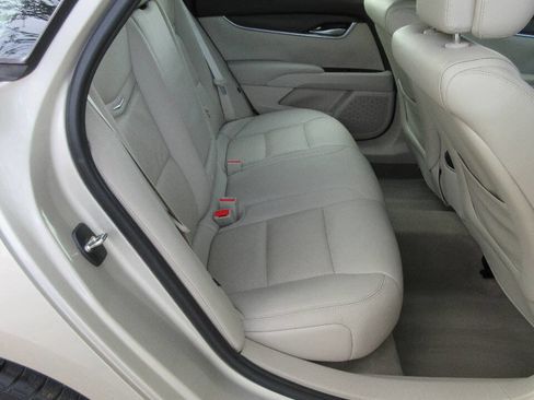 Used 2014 Cadillac XTS image 19