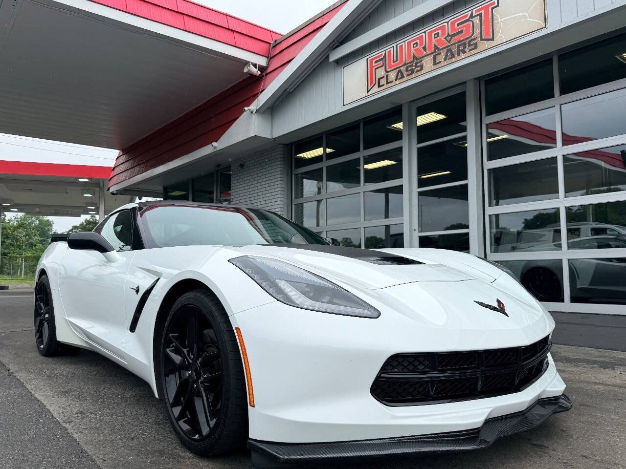 Used 2018 Chevrolet Corvette Stingray Coupe w/ Carbon Flash Badge Package RWD image 13