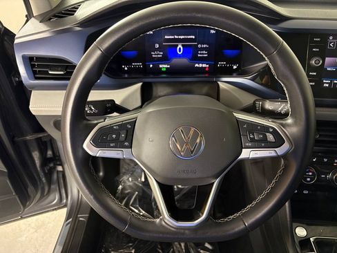Used 2024 Volkswagen Taos SE FWD image 22