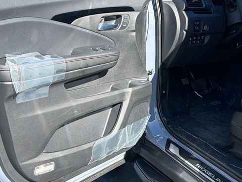 New 2026 Honda Ridgeline Black Edition image 23