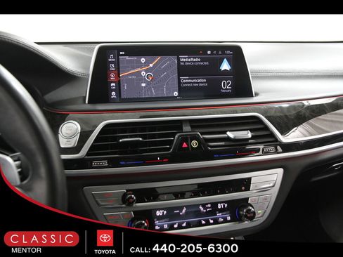 Used 2021 BMW 750i xDrive 750i xDrive w/ Executive Package image 9