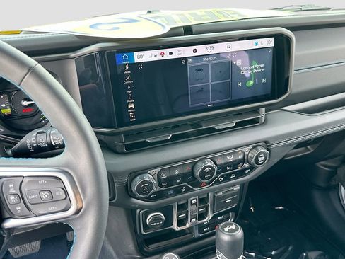 Used 2024 Jeep Wrangler High Altitude image 15