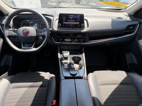 Used 2025 Nissan Rogue SV w/ Rock Creek Premium Package AWD/4WD image 12