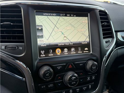 Used 2017 Jeep Grand Cherokee Trailhawk w/ Trailhawk Luxury Group image 43