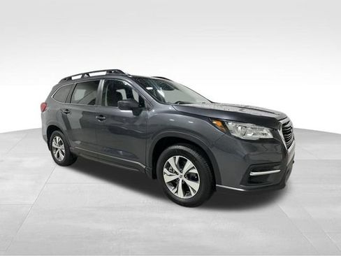 Used 2021 Subaru Ascent Premium w/ Convenience Package AWD/4WD image 3