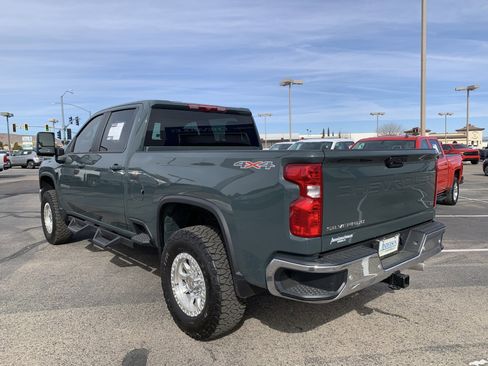 Used 2025 Chevrolet Silverado 2500 LT w/ Safety Package image 11