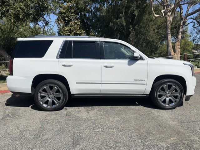 Used 2015 GMC Yukon Denali w/ Premium Package AWD/4WD image 3