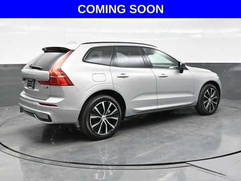 Used 2025 Volvo XC60 B5 Plus AWD/4WD image 7