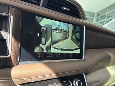 Used 2023 GMC Yukon Denali w/ Denali Reserve Package image 25