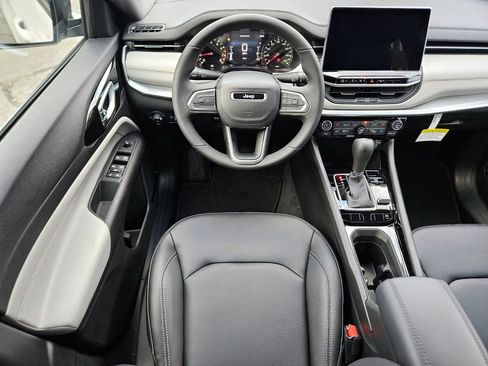 New 2026 Jeep Compass Limited image 13