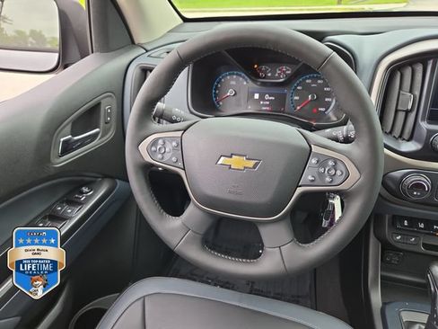 Certified 2022 Chevrolet Colorado Z71 w/ Safety Package AWD/4WD image 14