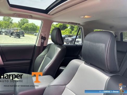 Used 2024 Toyota 4Runner SR5 Premium w/ Moonroof Package AWD/4WD image 11