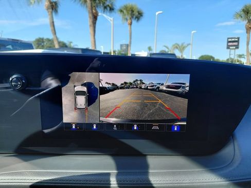 Used 2024 Buick Encore GX Avenir w/ Avenir Technology Package AWD/4WD image 25