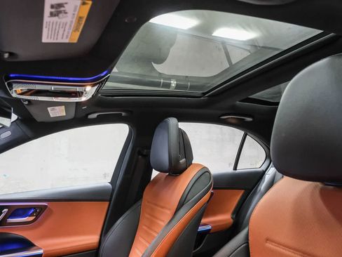 Certified 2023 Mercedes-Benz C 300 4MATIC Sedan image 31