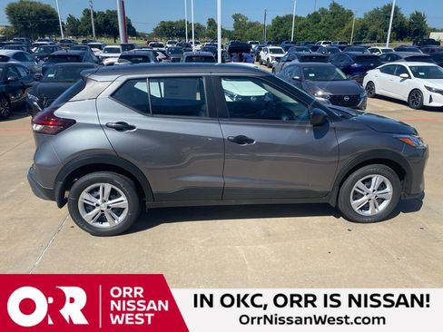 New 2025 Nissan Kicks Play S FWD image 6