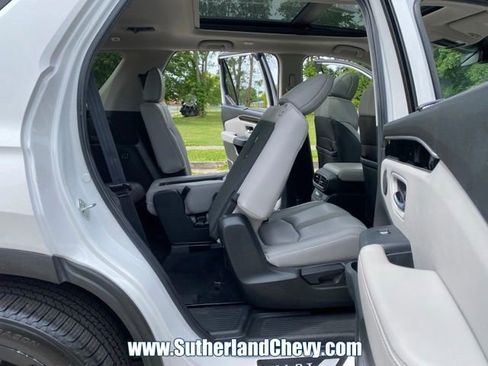 Used 2025 Honda Pilot Touring image 37