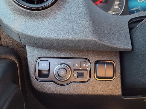 Used 2022 Mercedes-Benz Sprinter 2500 image 26