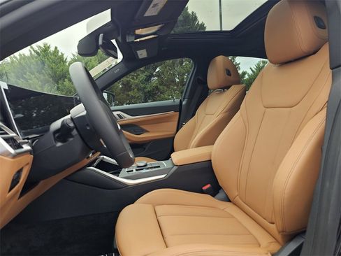 Used 2025 BMW i4 eDrive40 w/ M Sport Package image 14