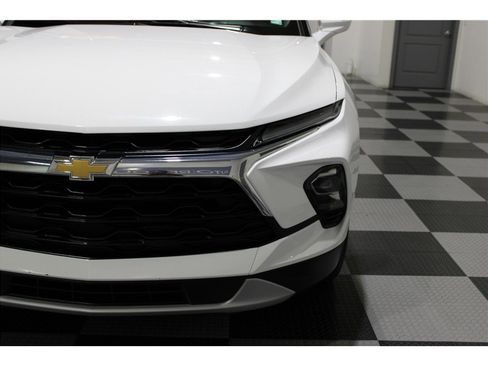 Used 2024 Chevrolet Blazer LT image 8