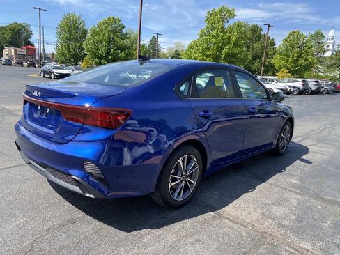 Used 2023 Kia Forte LXS FWD image 5