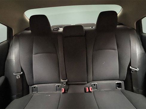 Used 2022 Toyota Corolla LE image 11