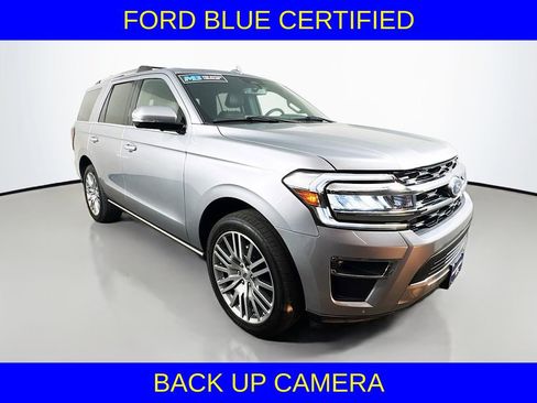 Certified 2024 Ford Expedition Limited image 3