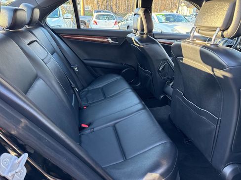 Used 2011 Mercedes-Benz C 300 4MATIC Sedan image 15