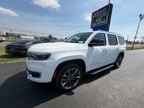Used 2023 Jeep Wagoneer Series II w/ Premium Group I image 6