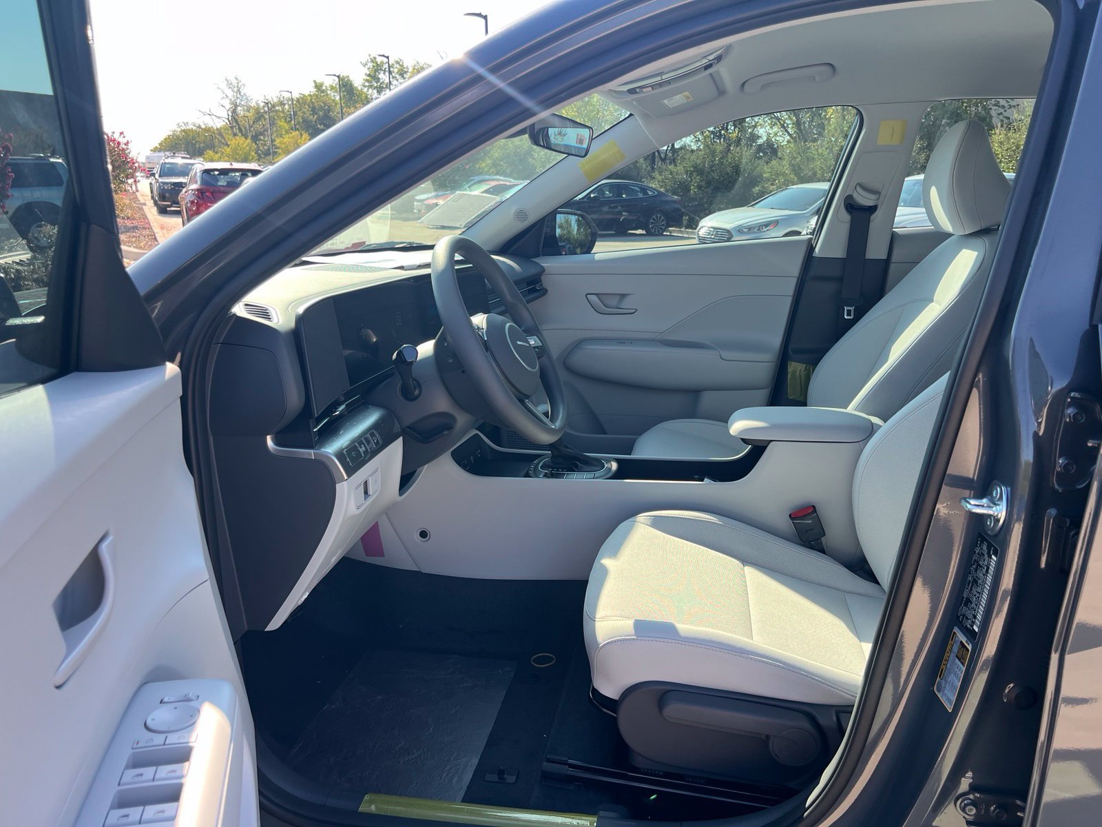 New 2027 Hyundai Kona SE FWD image 21