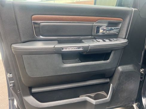 Used 2017 RAM 1500 Laramie w/ Convenience Group image 19